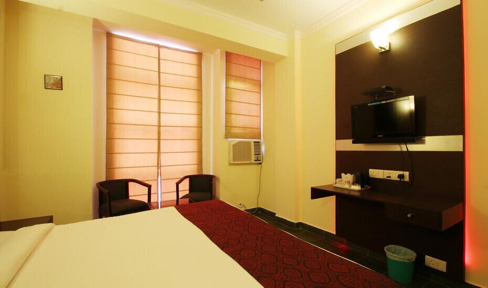 โรงแรมเครสต์ อินน์ เดลี ภายนอก รูปภาพ