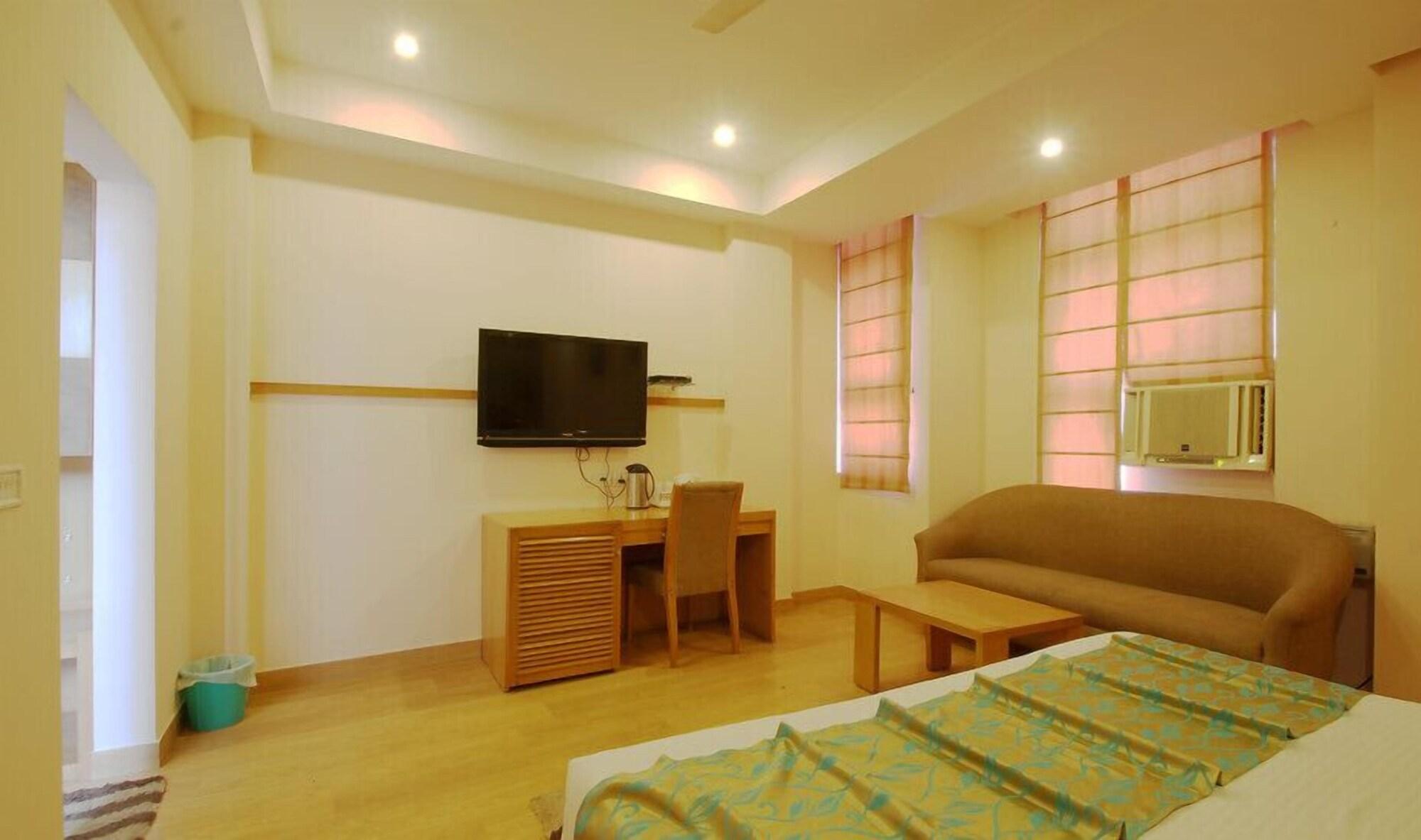 โรงแรมเครสต์ อินน์ เดลี ภายนอก รูปภาพ