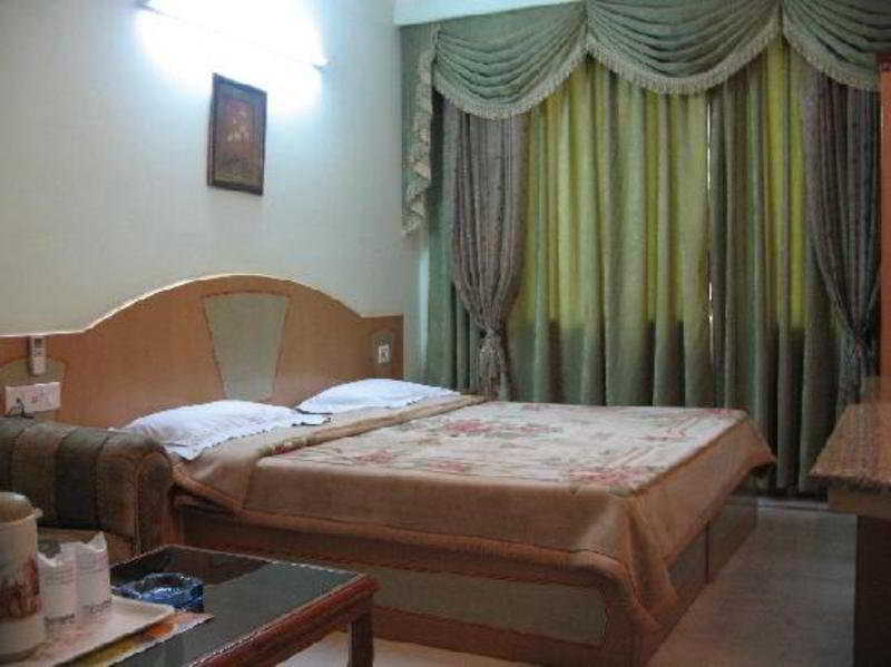 โรงแรมเครสต์ อินน์ เดลี ห้อง รูปภาพ